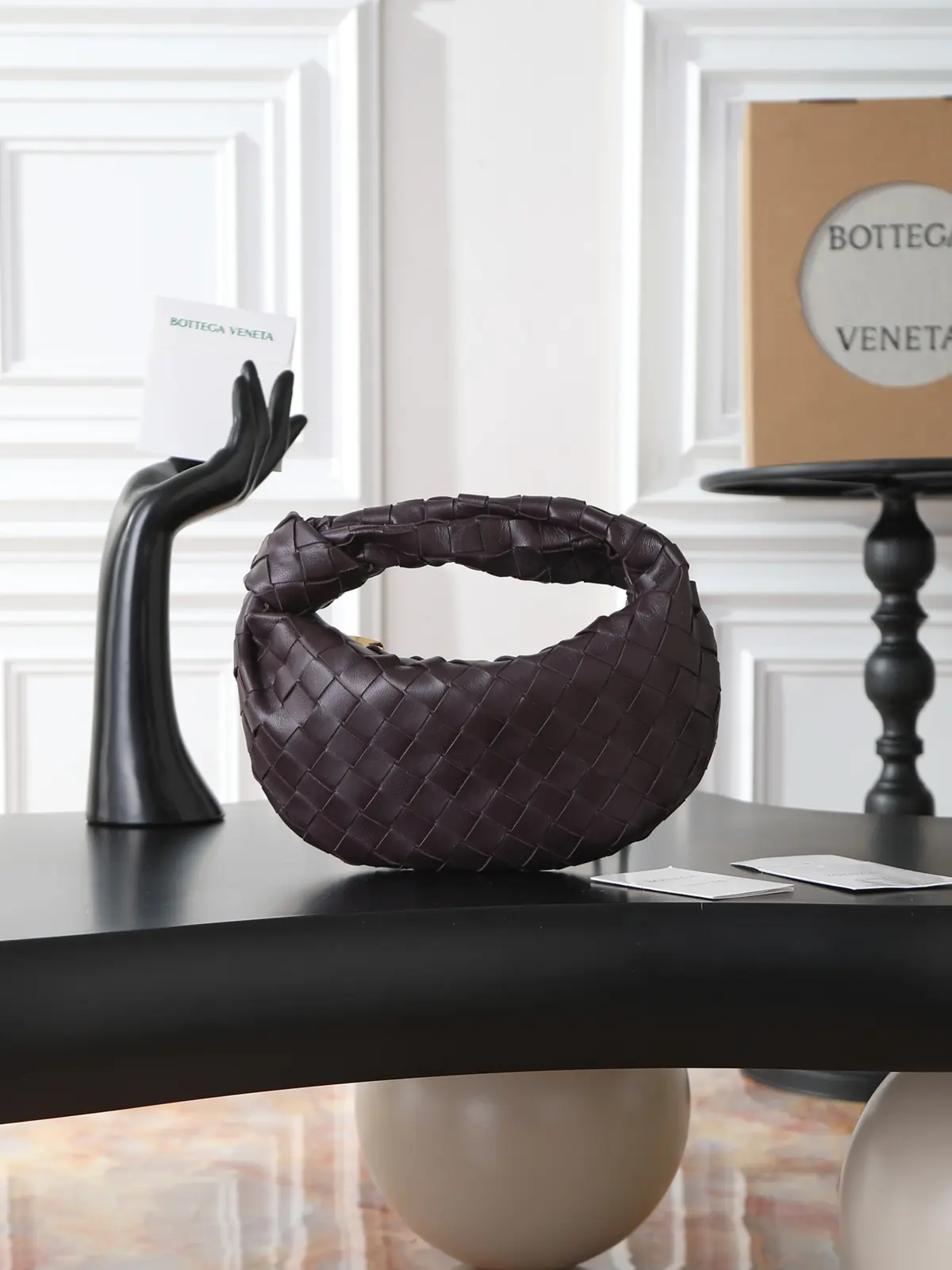 Bottega Veneta Style Red Leather Hobo Bag Lookbook Reference image 1