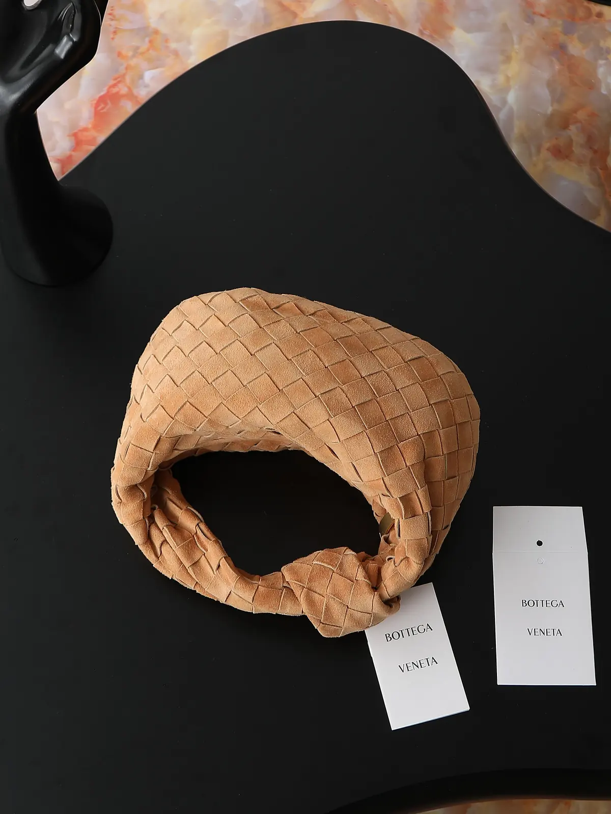 Bottega Veneta Style Red Leather Hobo Bag Lookbook Reference image 5