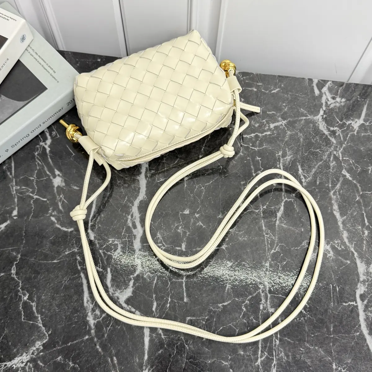 Bottega Veneta Style White Leather Bag Lookbook Reference image 3