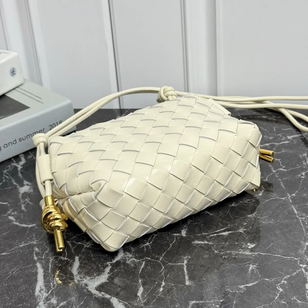 Bottega Veneta Style White Leather Bag Lookbook Reference image 4