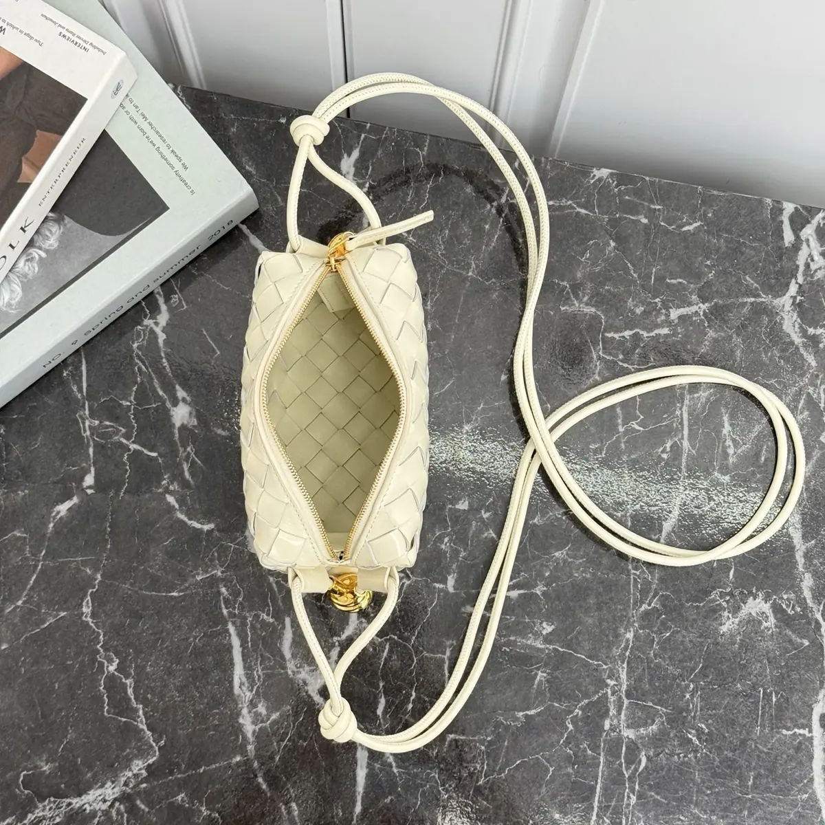 Bottega Veneta Style White Leather Bag Lookbook Reference image 5