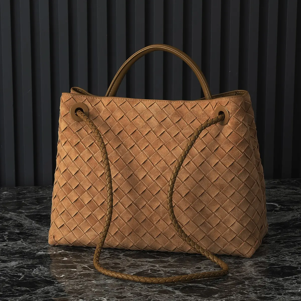 Bottega Veneta Style White Leather Shoulder Bag Lookbook Reference image 2