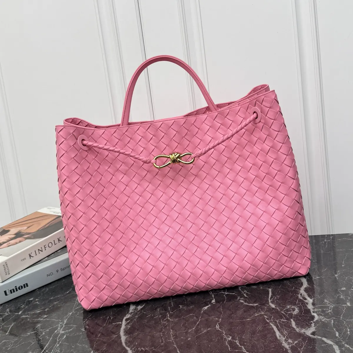 Bottega Veneta Style White Leather Top Handle Bag Lookbook Reference image 1