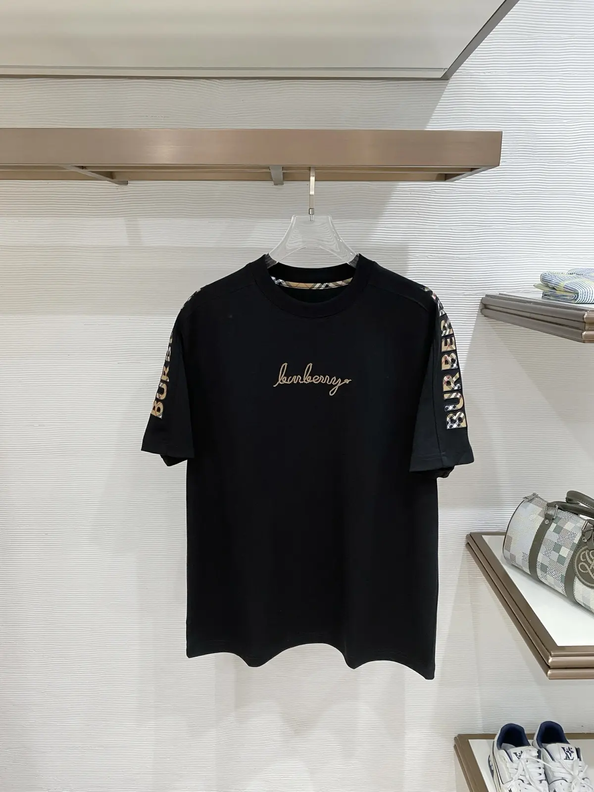 Burberry Style Black Clothing Lookbook Reference image 1