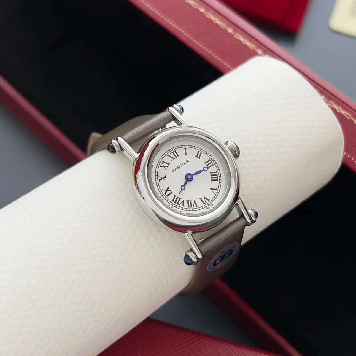 Cartier Style White Leather Watches Lookbook Reference image 3