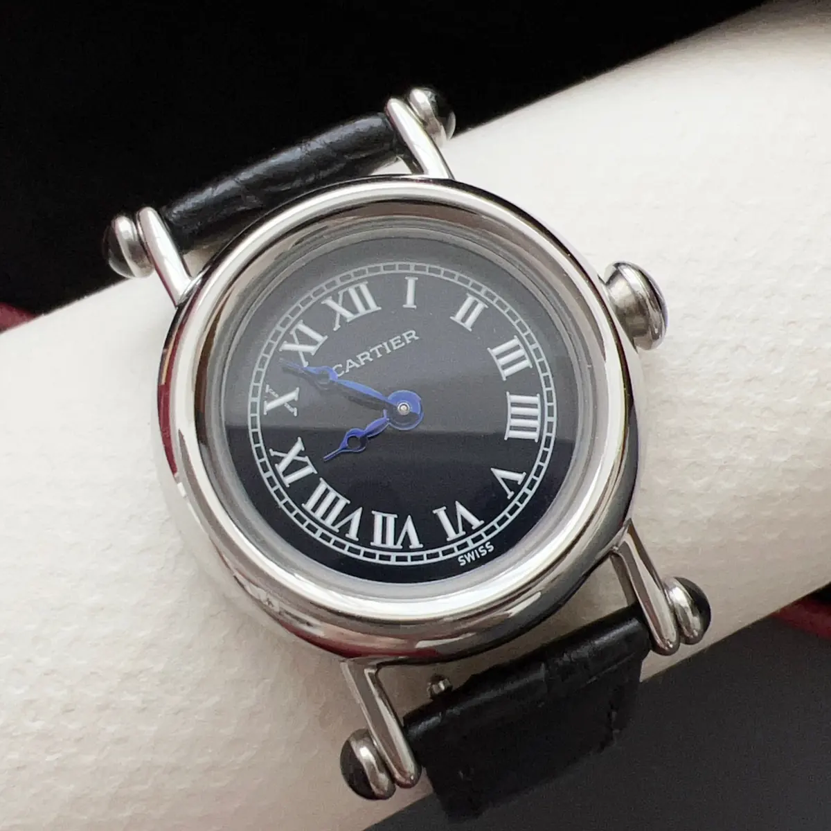 Cartier Style White Leather Watches Lookbook Reference image 4