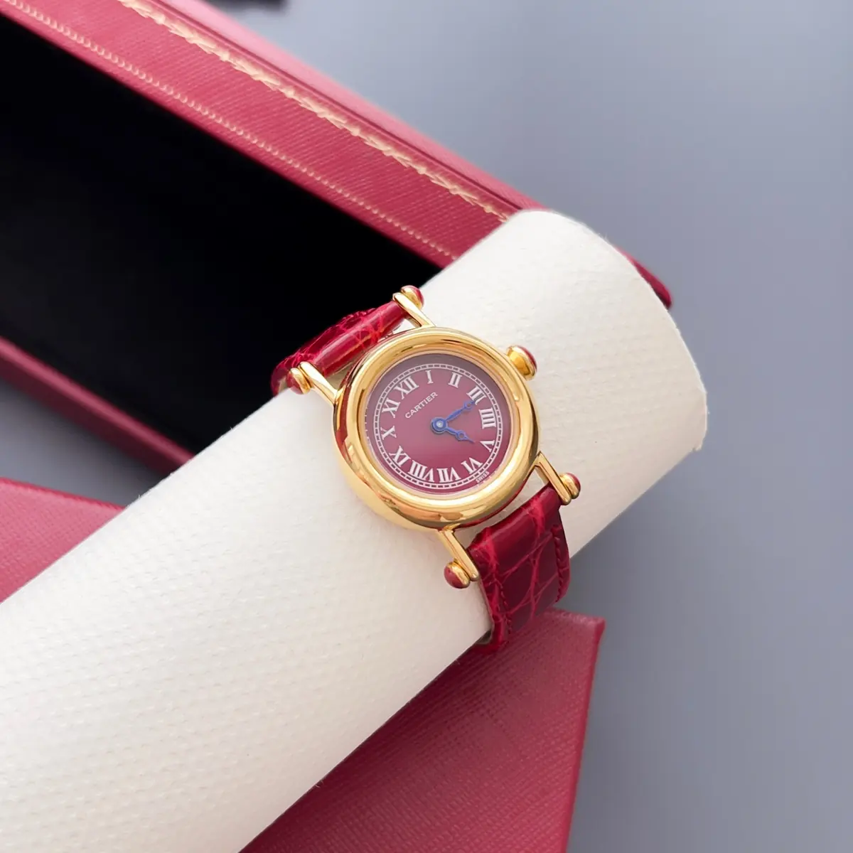 Cartier Style White Leather Watches Lookbook Reference image 3