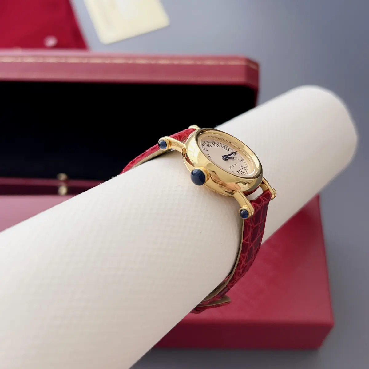 Cartier Style White Leather Watches Lookbook Reference image 5