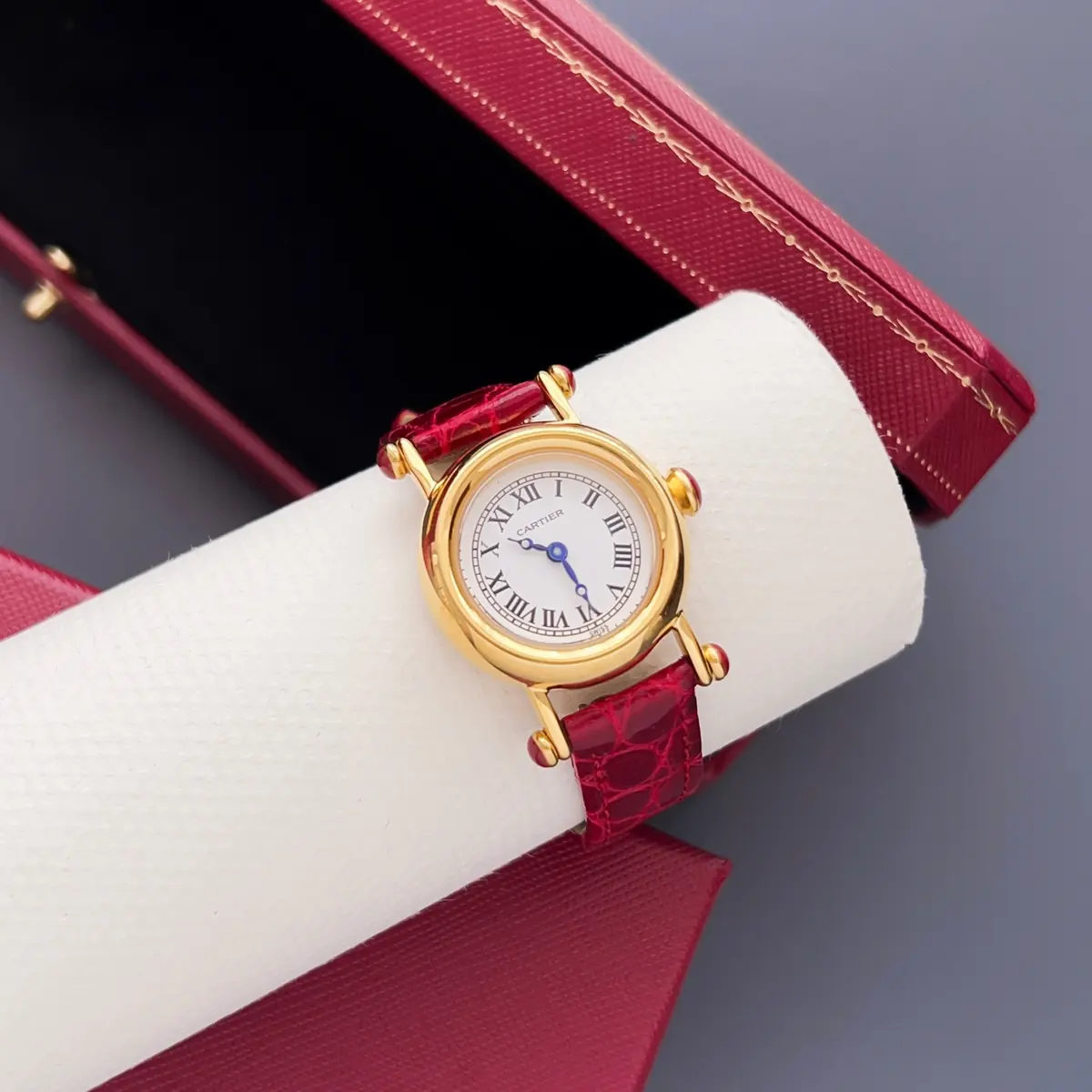 Cartier Style White Leather Watches Lookbook Reference image 3