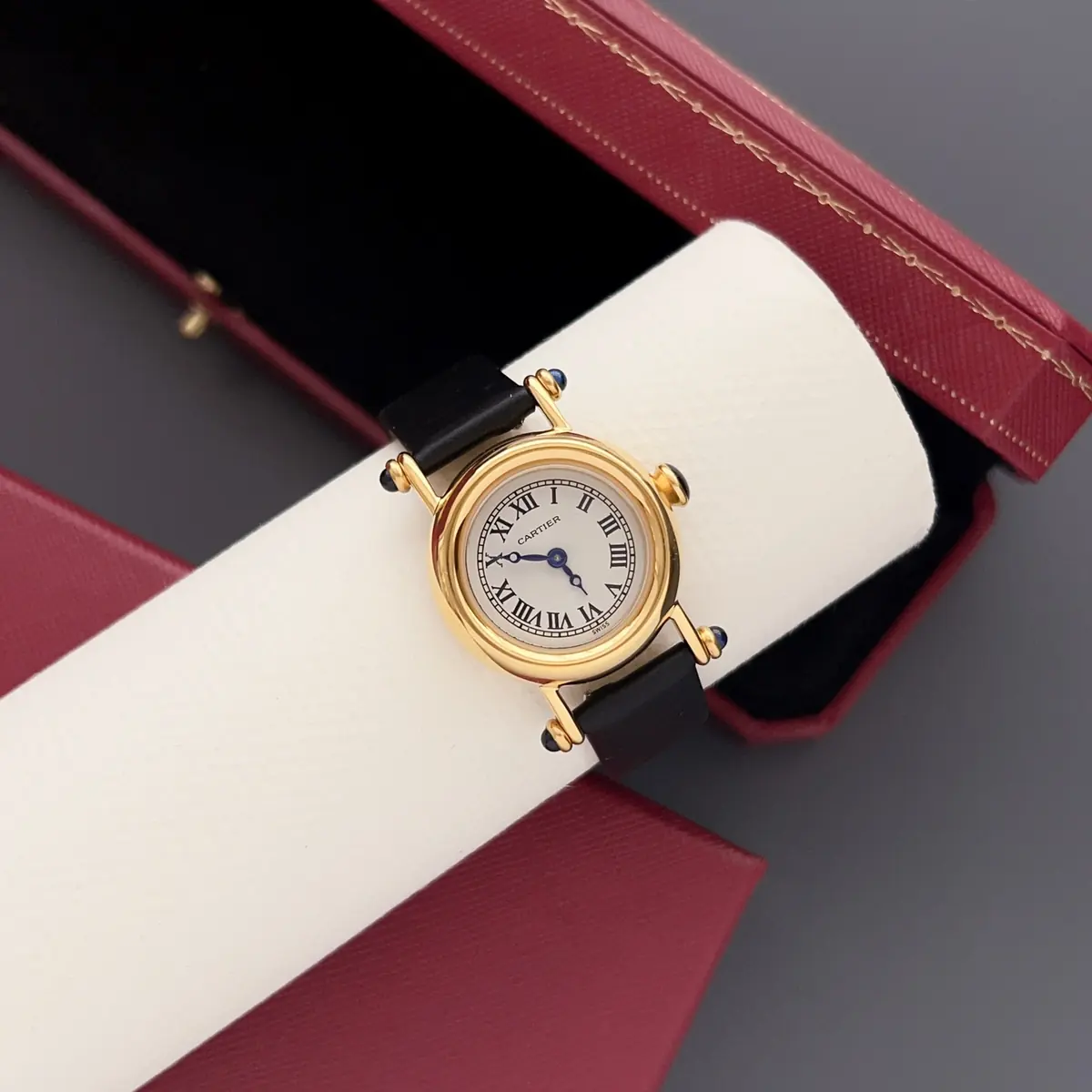 Cartier Style White Leather Watches Lookbook Reference image 3