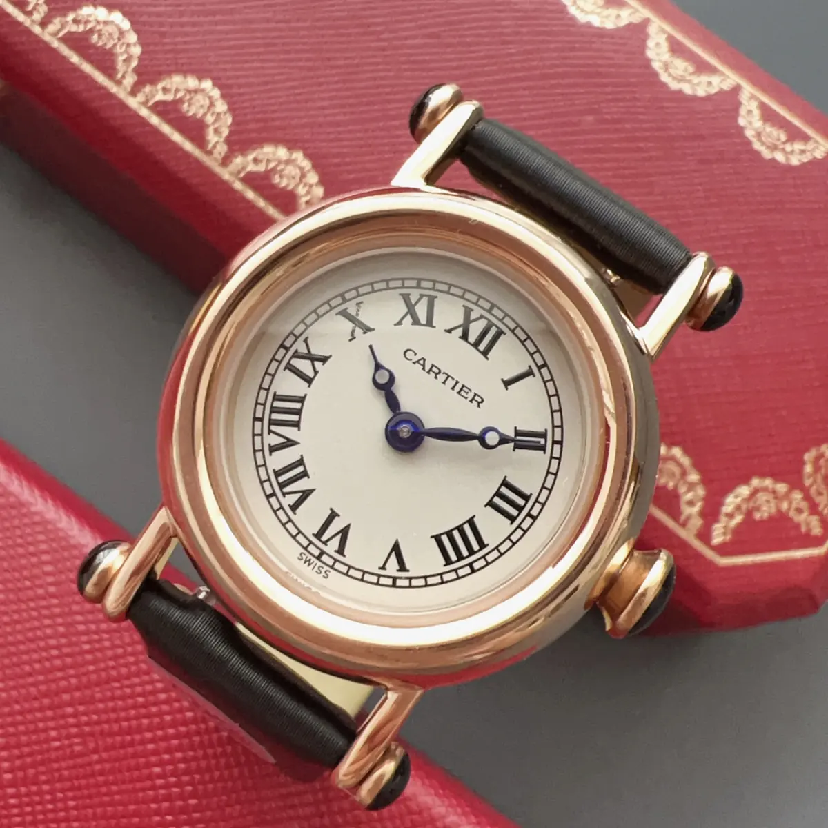 Cartier Style White Leather Watches Lookbook Reference image 4