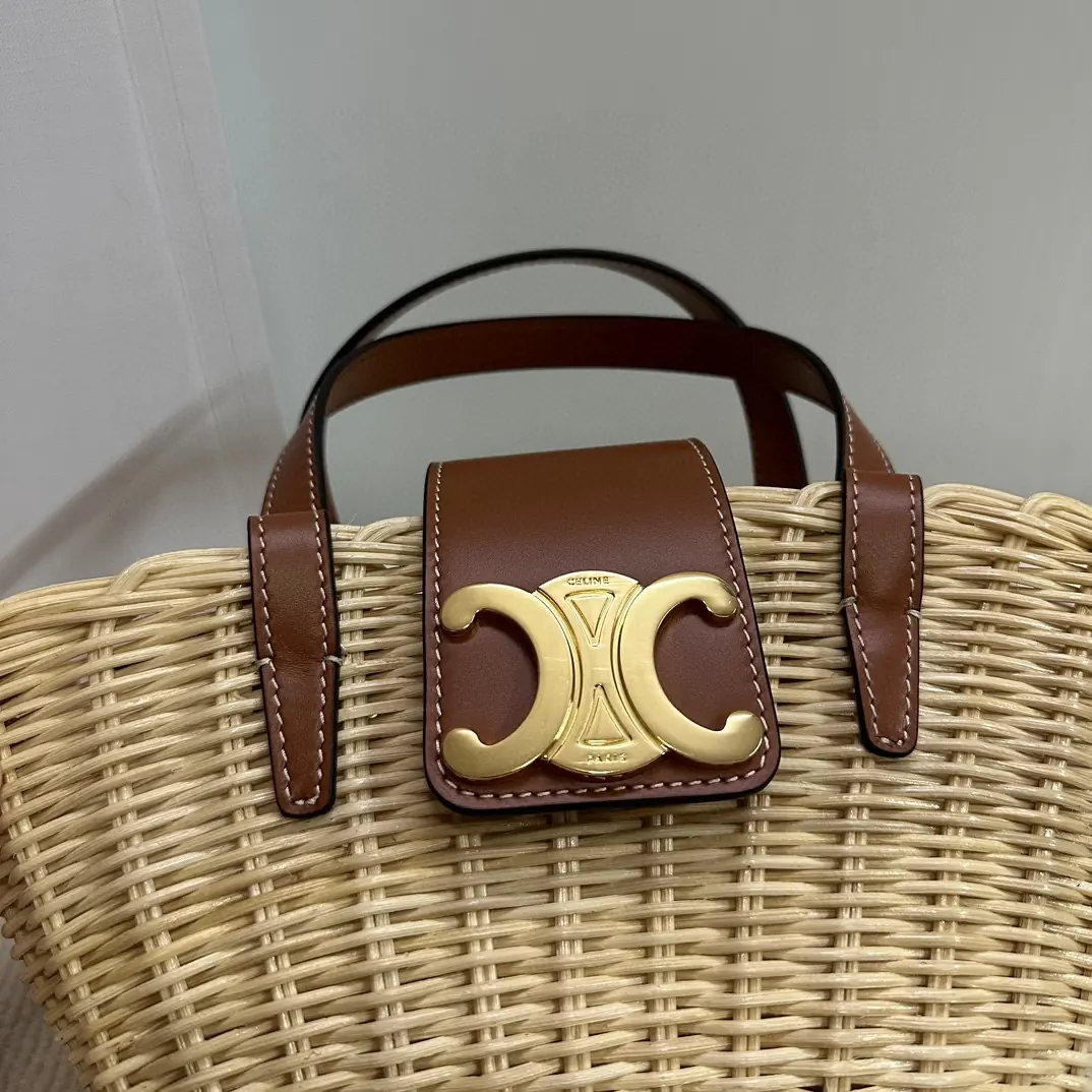 Celine Style Beige Leather Shoulder Bag Bags Shoulder Bag detail image 5 from source 719994