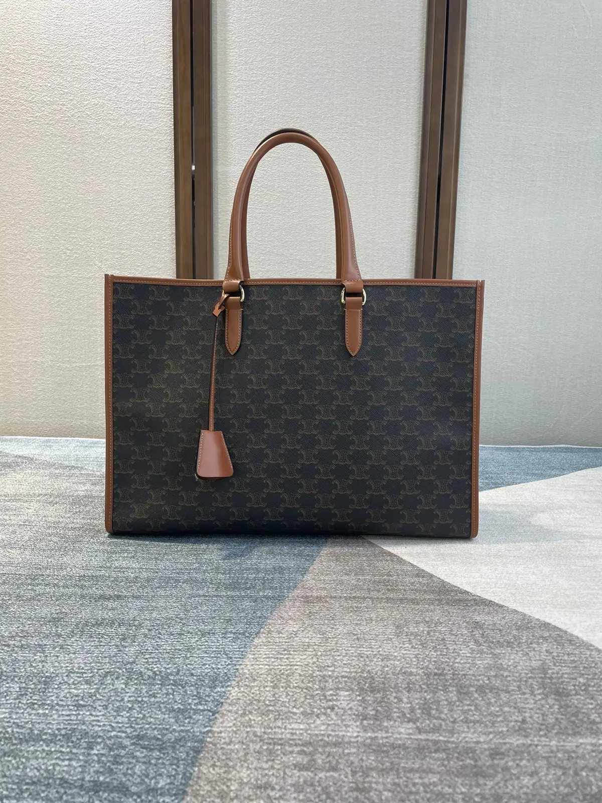 Celine Style Brown Leather Tote Bag Bags Tote Bag detail image 1 from source 720029