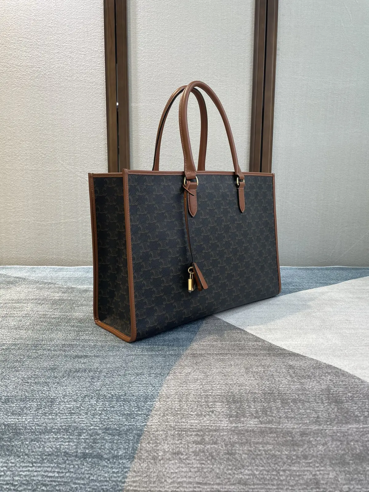 Celine Style Brown Leather Tote Bag Bags Tote Bag detail image 2 from source 720029