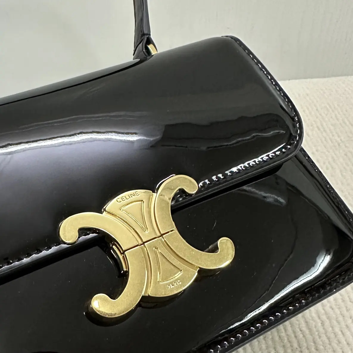 Celine Style Gold Leather Shoulder Bag Lookbook Reference image 5