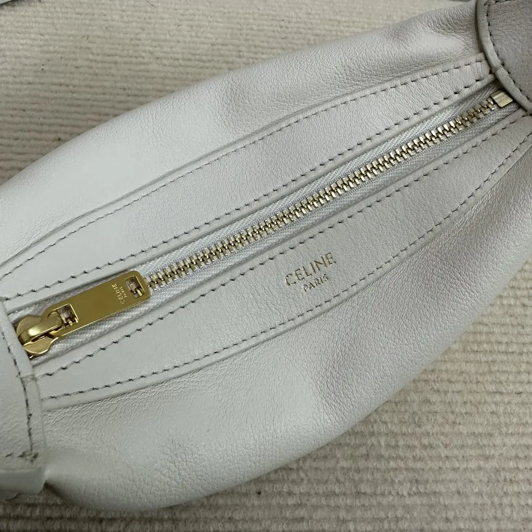 Celine Style Leather Shoulder Bag Lookbook Reference image 4