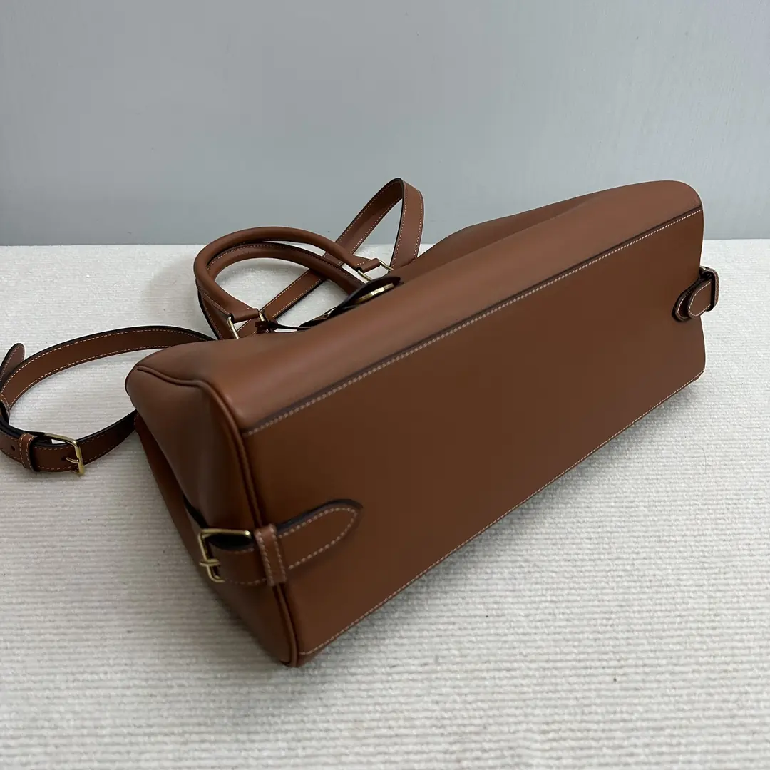 Celine Style Leather Shoulder Bag Lookbook Reference image 4