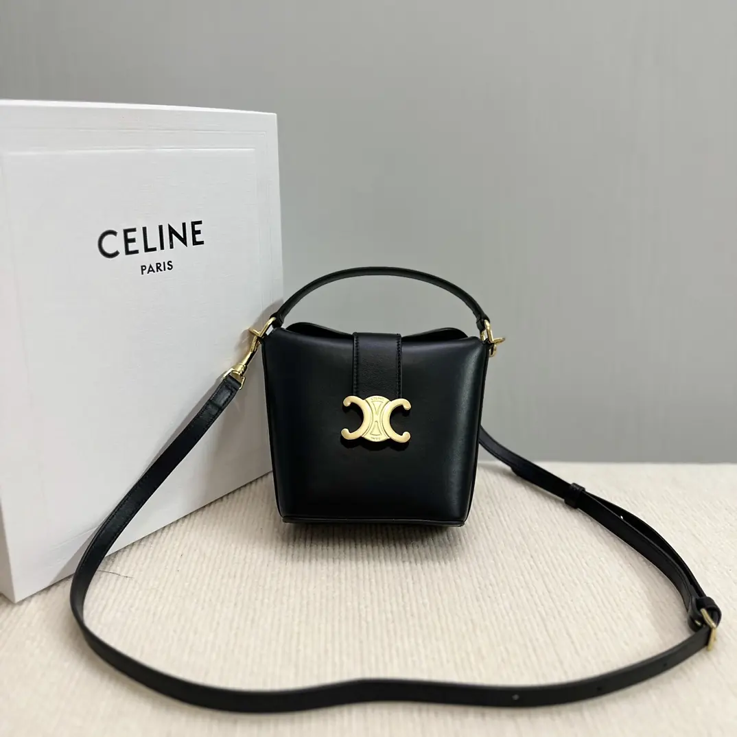 Celine Style Red Leather Shoulder Bag Lookbook Reference image 1