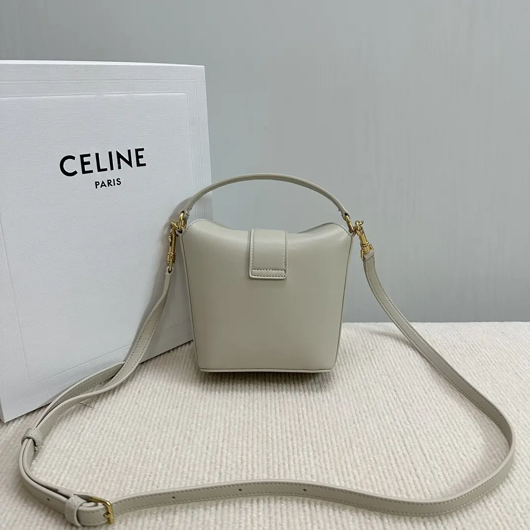 Celine Style Red Leather Shoulder Bag Lookbook Reference image 2