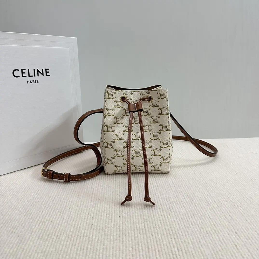 Celine Style White Leather Shoulder Bag Lookbook Reference image 1