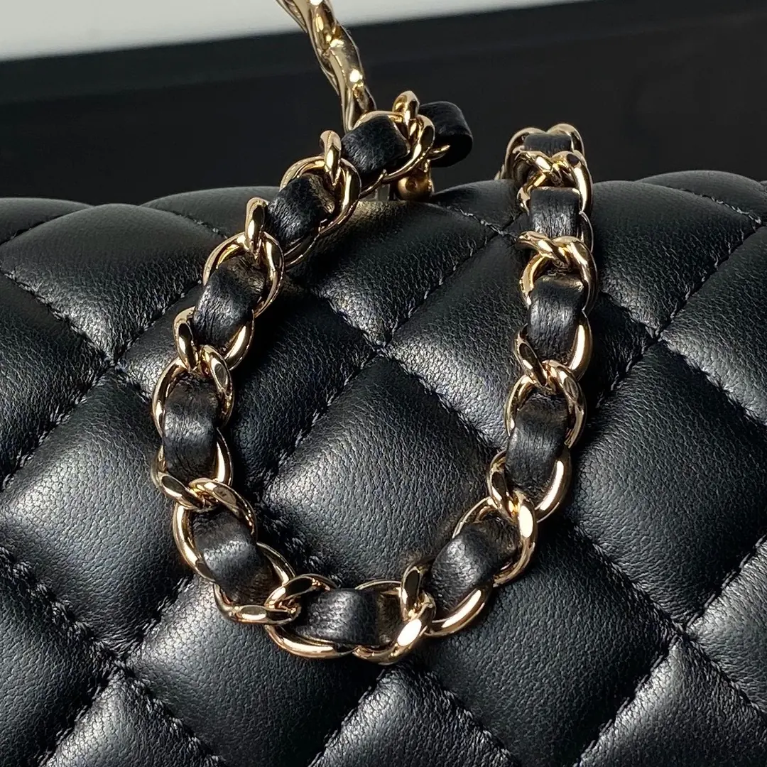Chanel Style Bag Bags Bag detail image 9 from source 764359