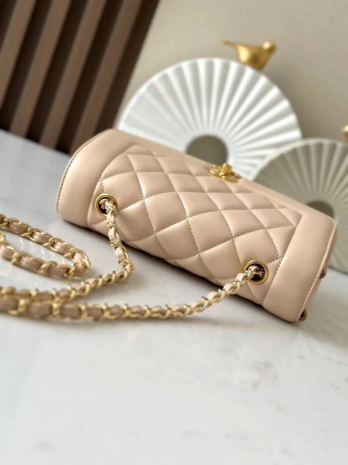 Chanel Style Beige Leather Chain Bag Lookbook Reference image 5