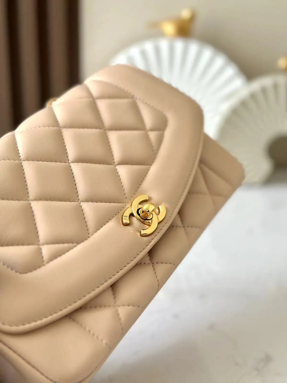 Chanel Style Beige Leather Chain Bag Lookbook Reference image 6