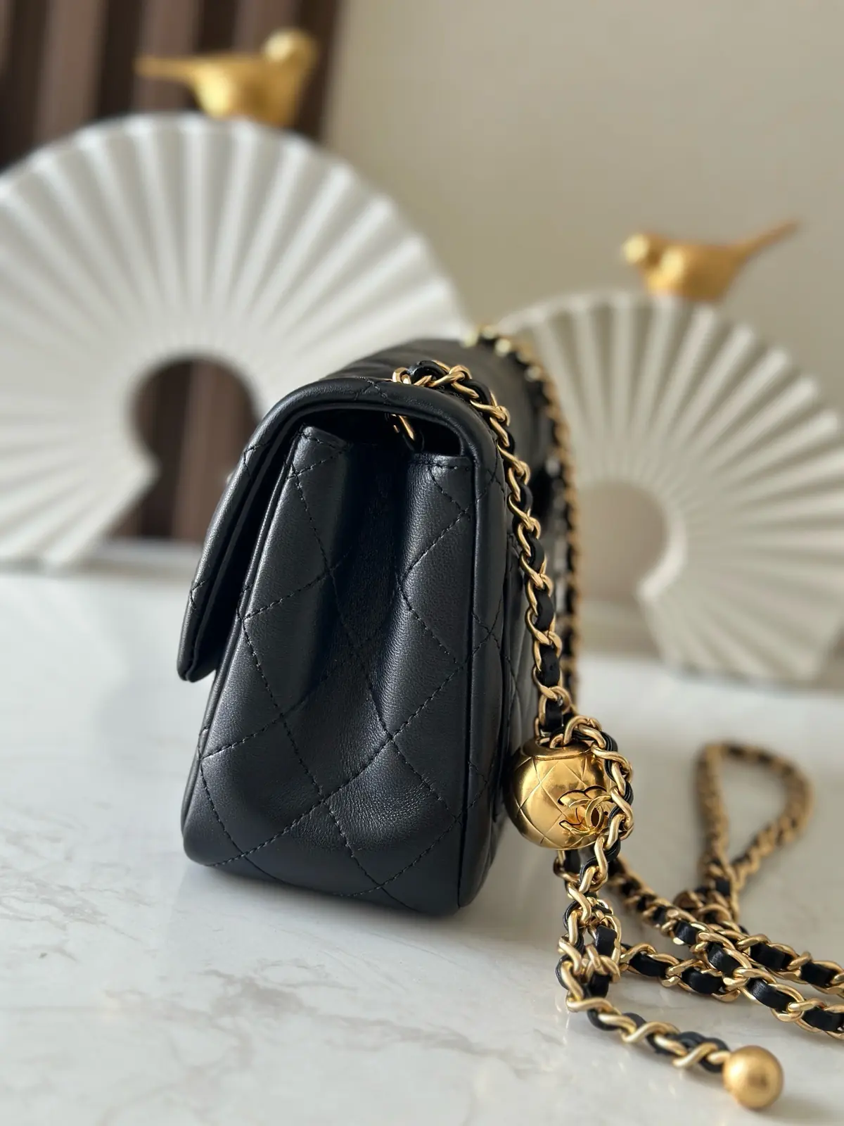 Chanel Style Black Crossbody Bag Lookbook Reference image 3