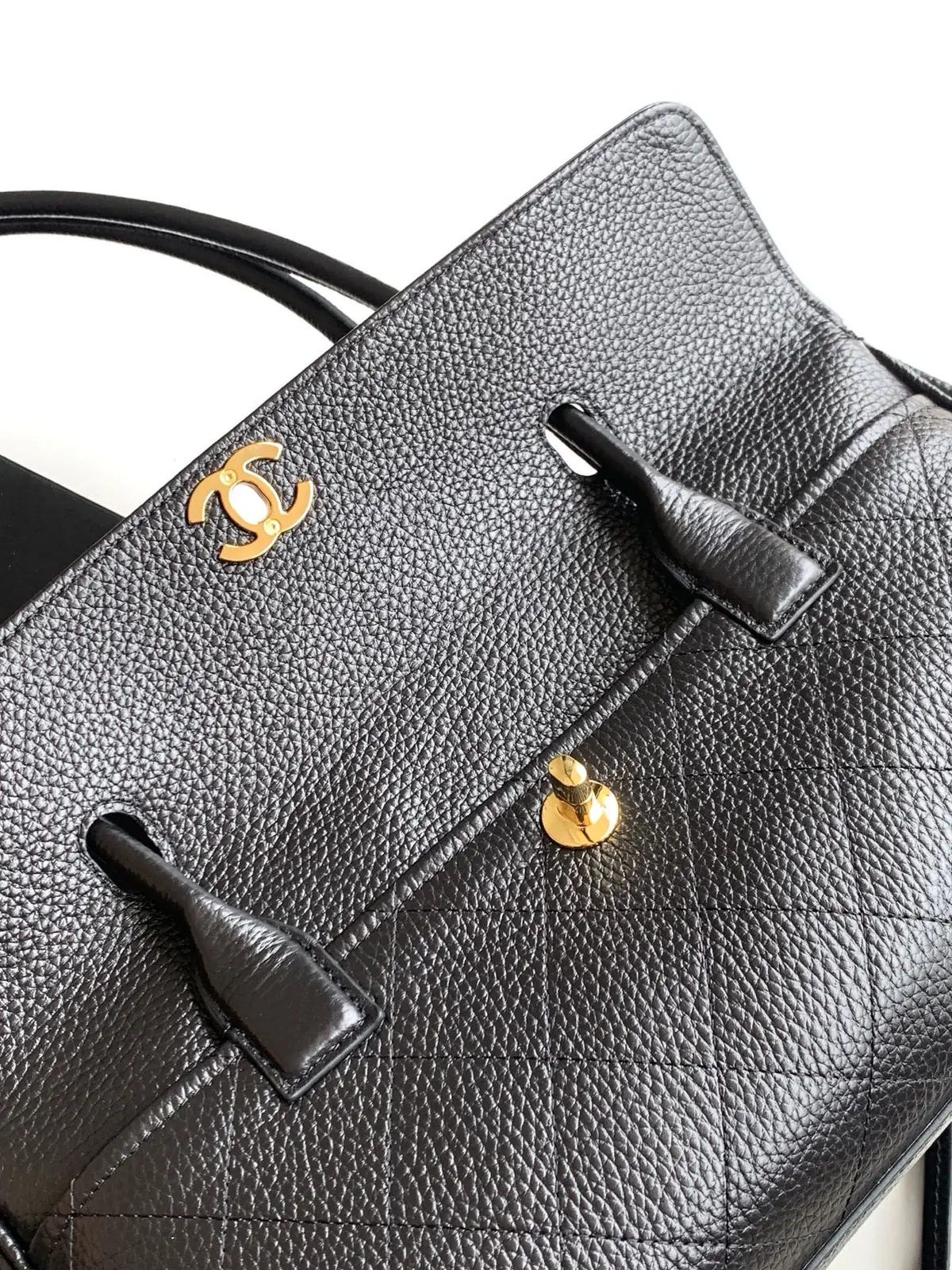 Chanel Style Black Leather Card Holder Lookbook Reference image 6