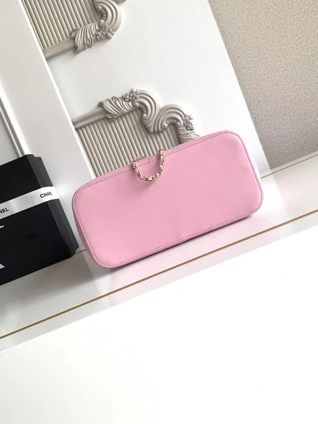 Chanel Style Black Leather Chain Bag Lookbook Reference image 5