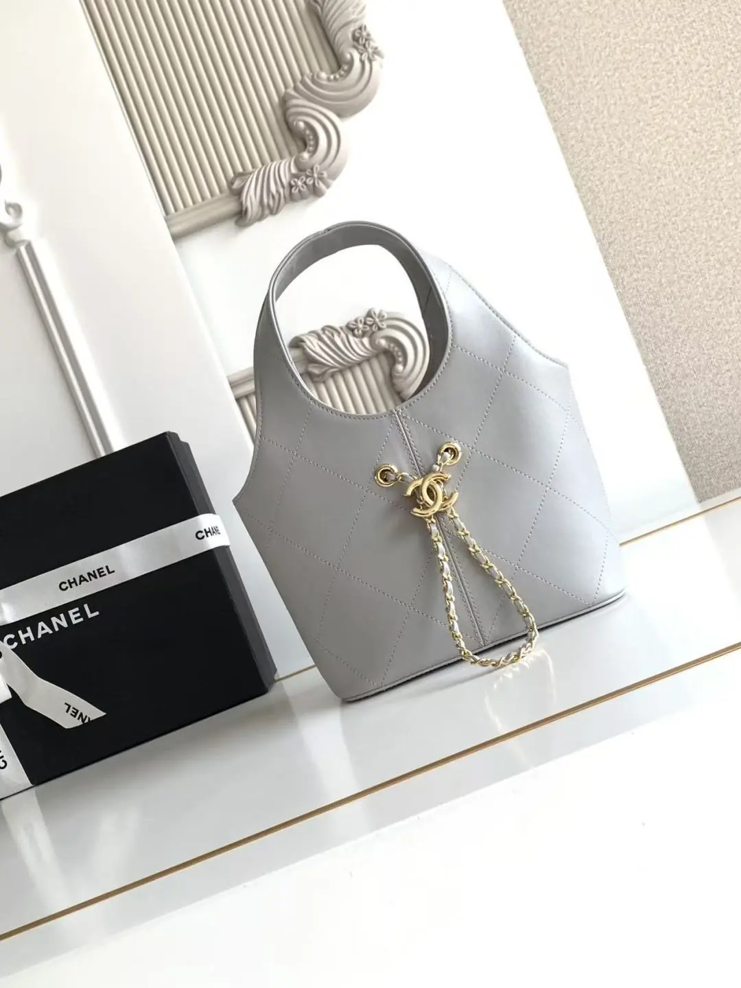 Chanel Style Black Leather Chain Bag Lookbook Reference image 2