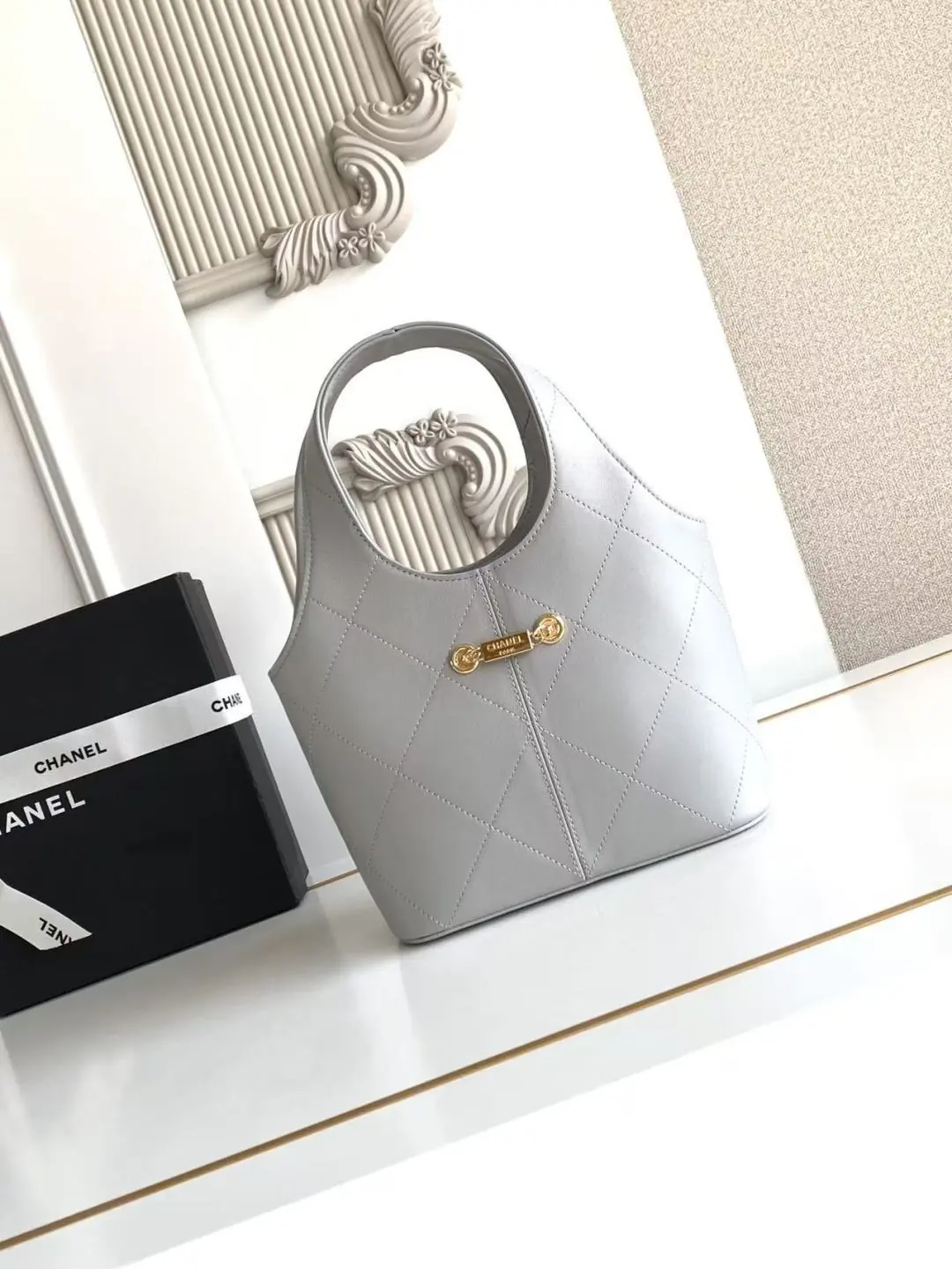 Chanel Style Black Leather Chain Bag Lookbook Reference image 3