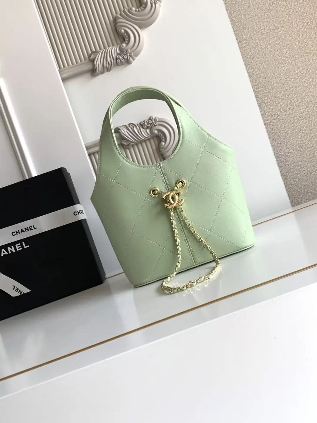 Chanel Style Black Leather Chain Bag Lookbook Reference image 2