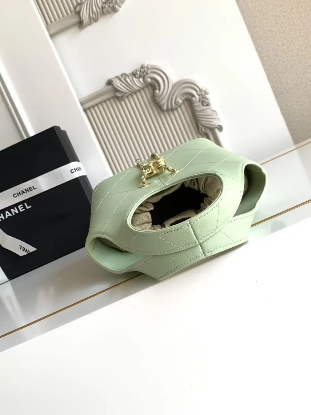 Chanel Style Black Leather Chain Bag Lookbook Reference image 6