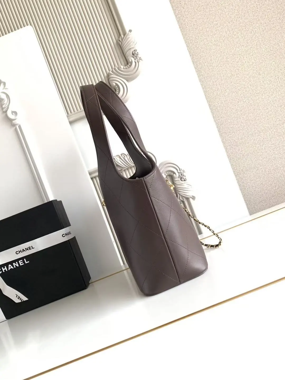 Chanel Style Black Leather Chain Bag Lookbook Reference image 4