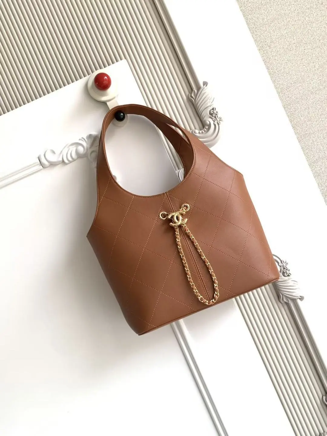 Chanel Style Black Leather Chain Bag Lookbook Reference image 1