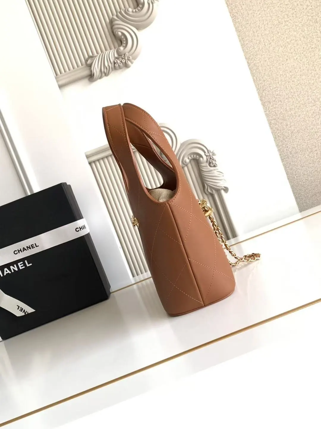 Chanel Style Black Leather Chain Bag Lookbook Reference image 4