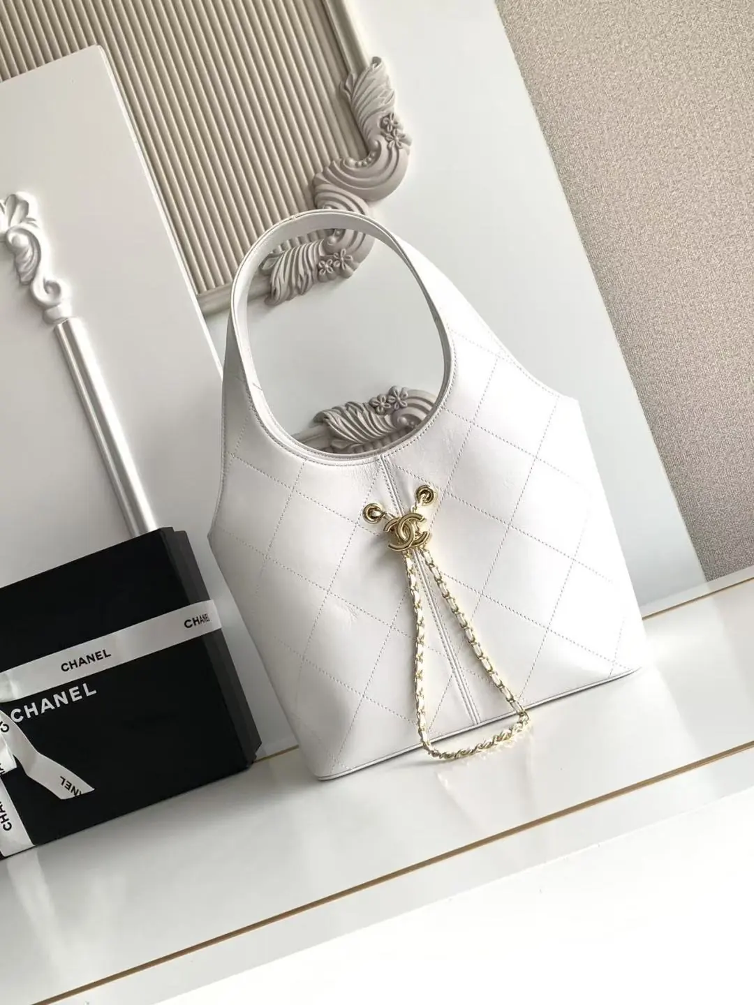 Chanel Style Black Leather Chain Bag Lookbook Reference image 2