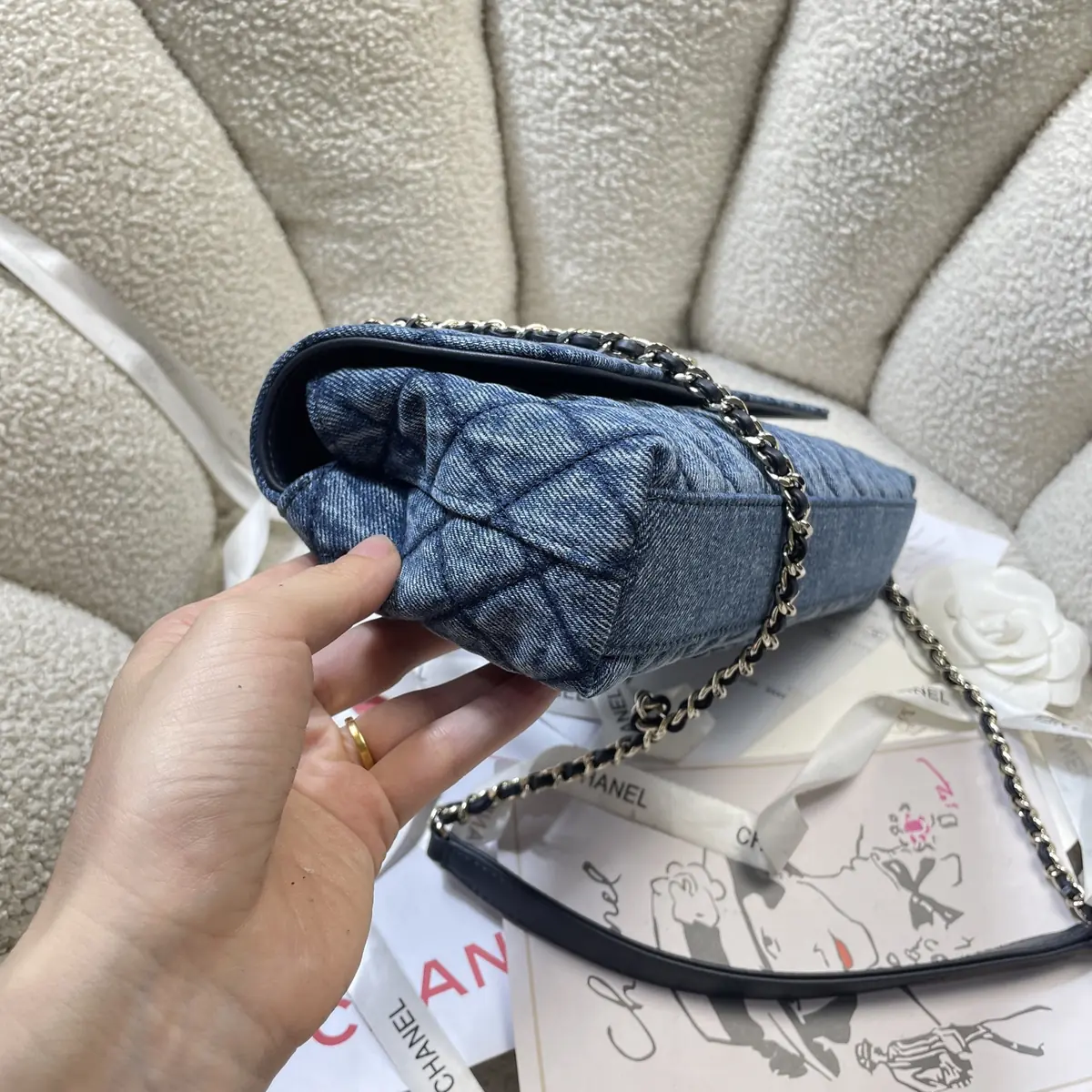 Chanel Style Black Leather Chain Bag Lookbook Reference image 3