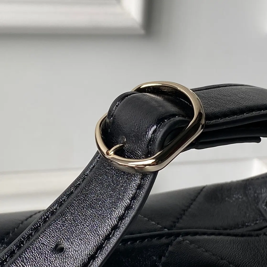 Chanel Style Black Leather Hobo Bag Bags Hobo Bag detail image 5 from source 764385