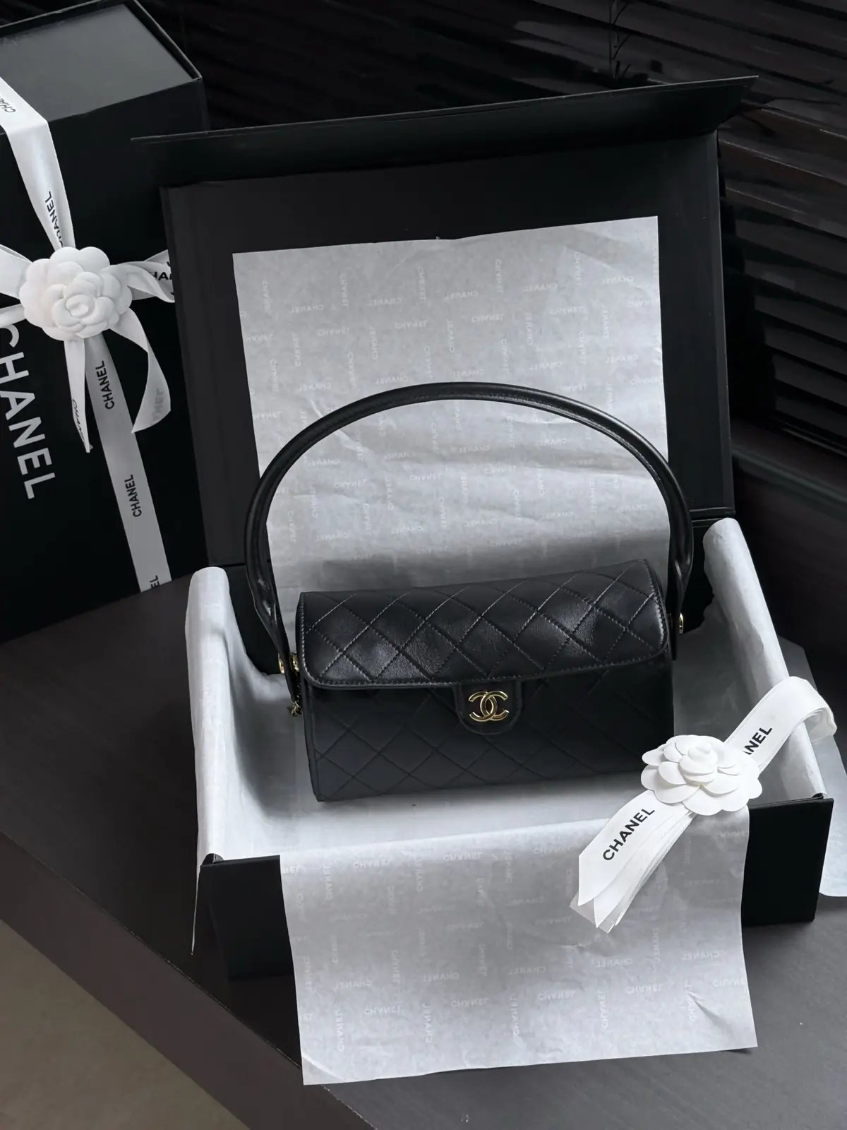 Chanel Style Black Leather Shoulder Bag style reference detail image 1 from source 786277
