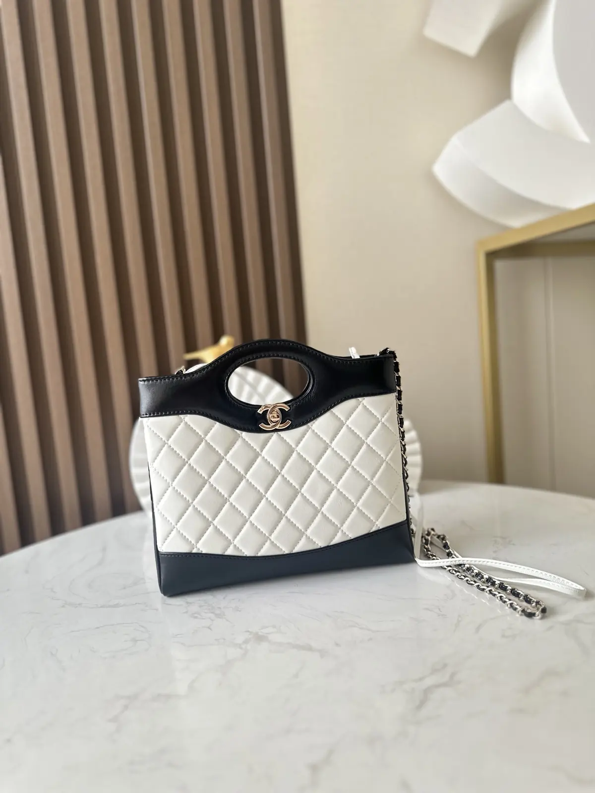 Chanel Style Black Leather Tote Bag Lookbook Reference image 1