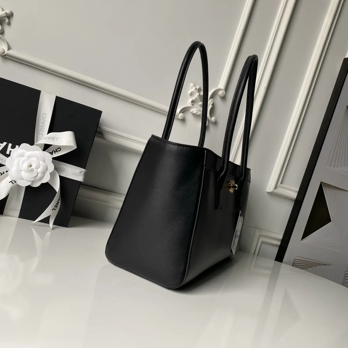 Chanel Style Black Leather Tote Bag Lookbook Reference image 4