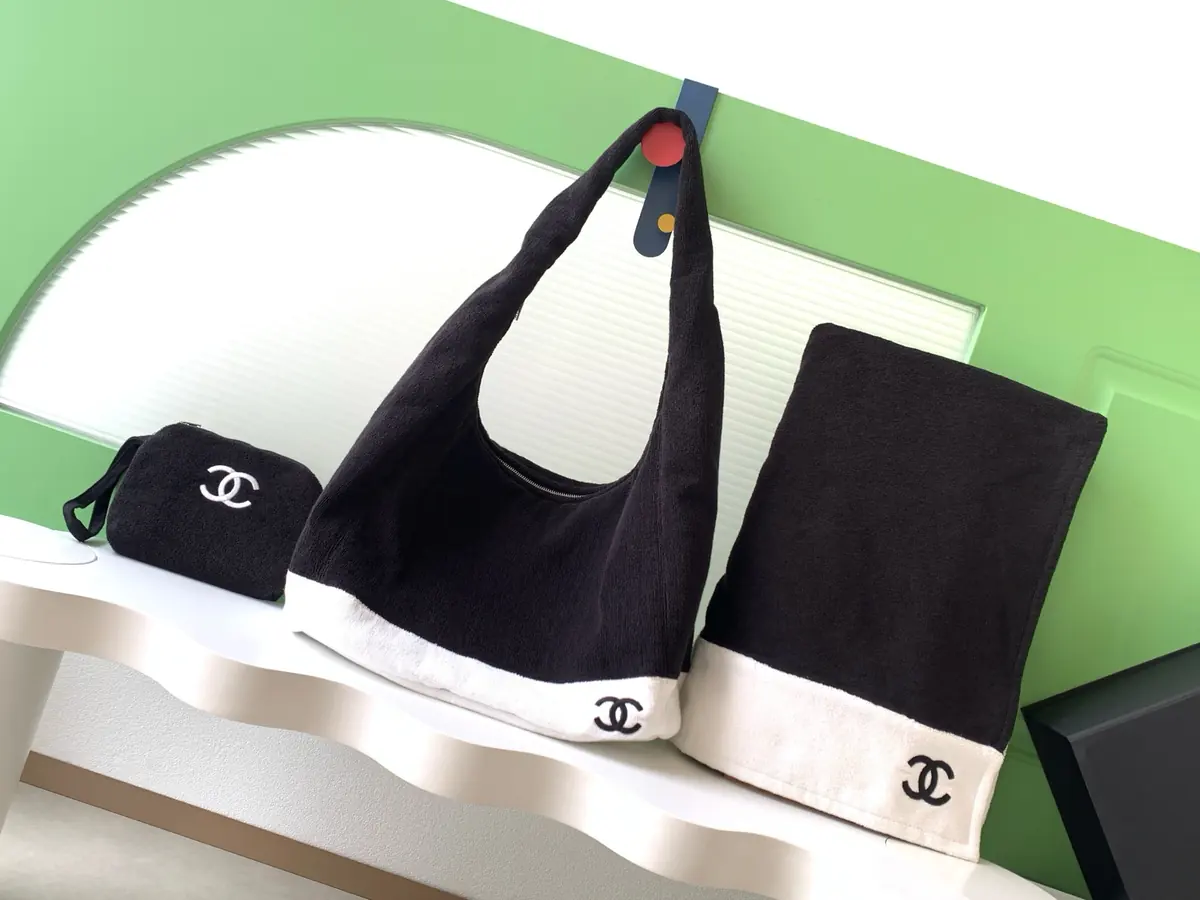 Chanel Style Black Top Handle Bag Lookbook Reference image 1