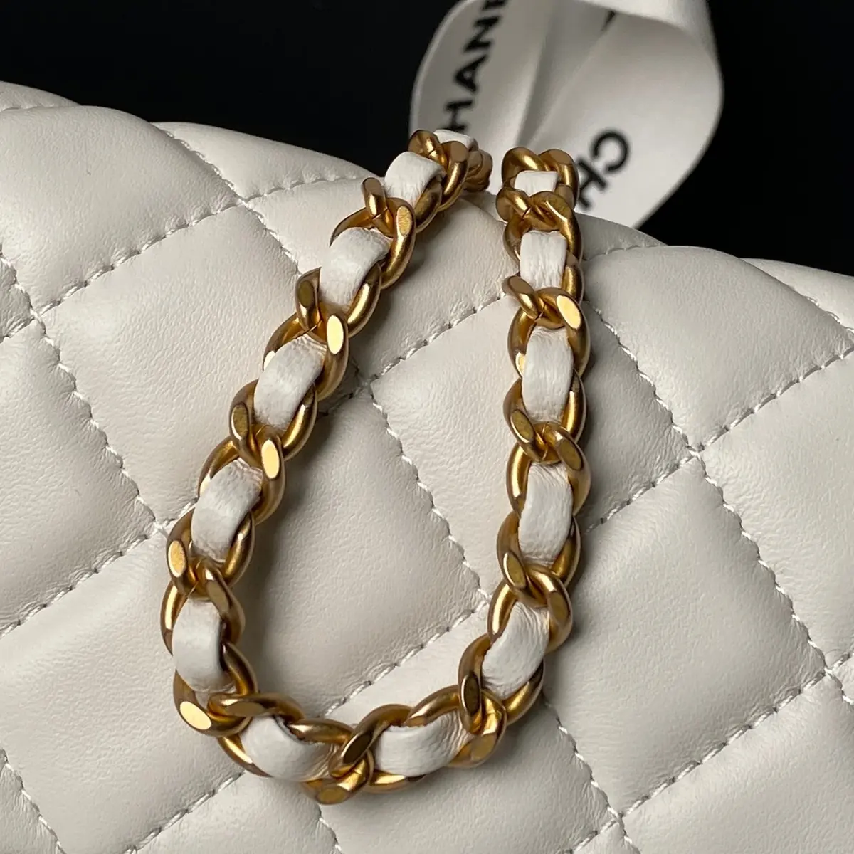 Chanel Style Crossbody Bag Lookbook Reference image 4