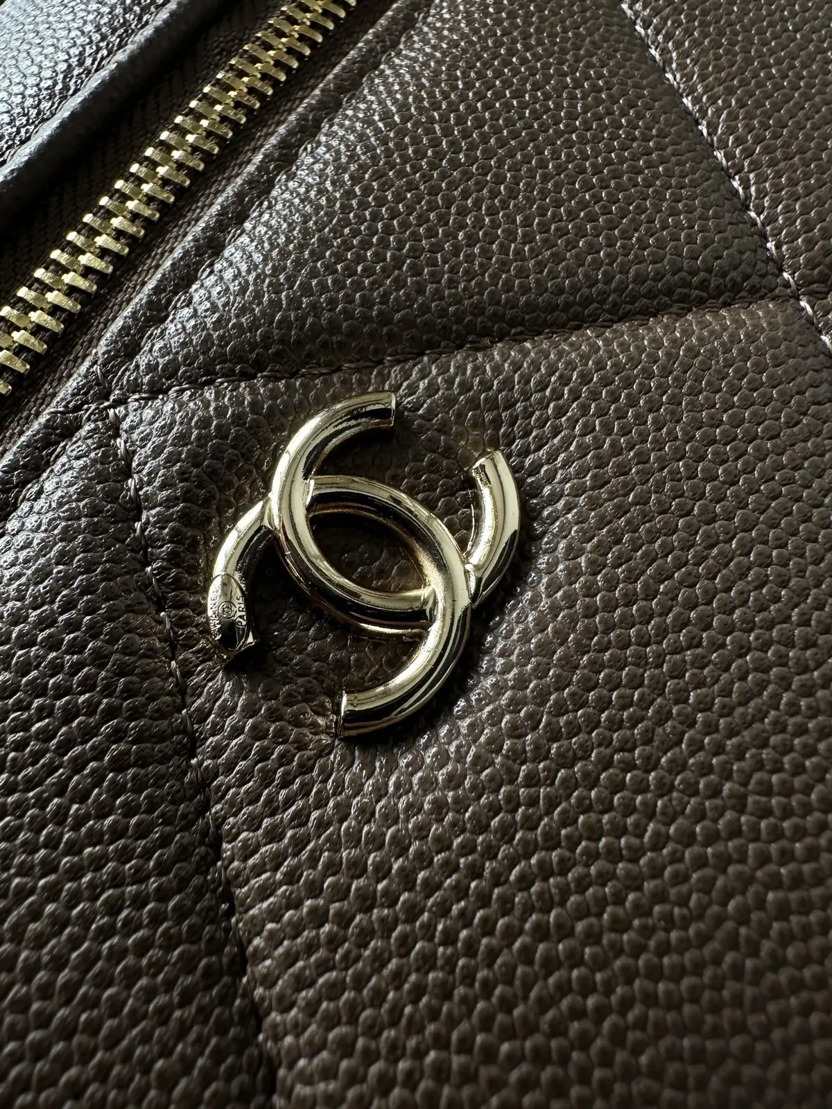 Chanel Style Gold Leather Bags Lookbook Reference image 5