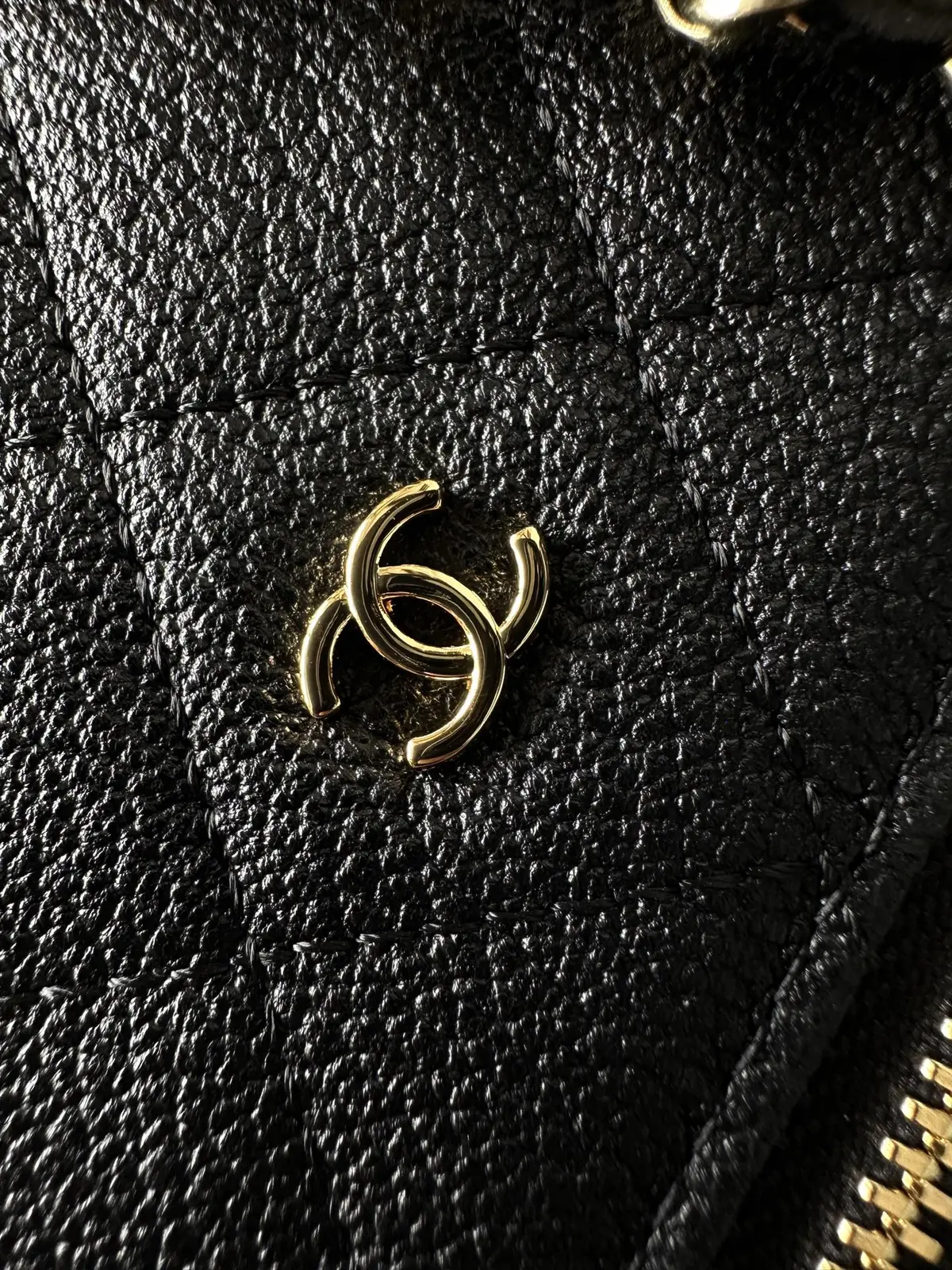 Chanel Style Gold Leather Bags Lookbook Reference image 5