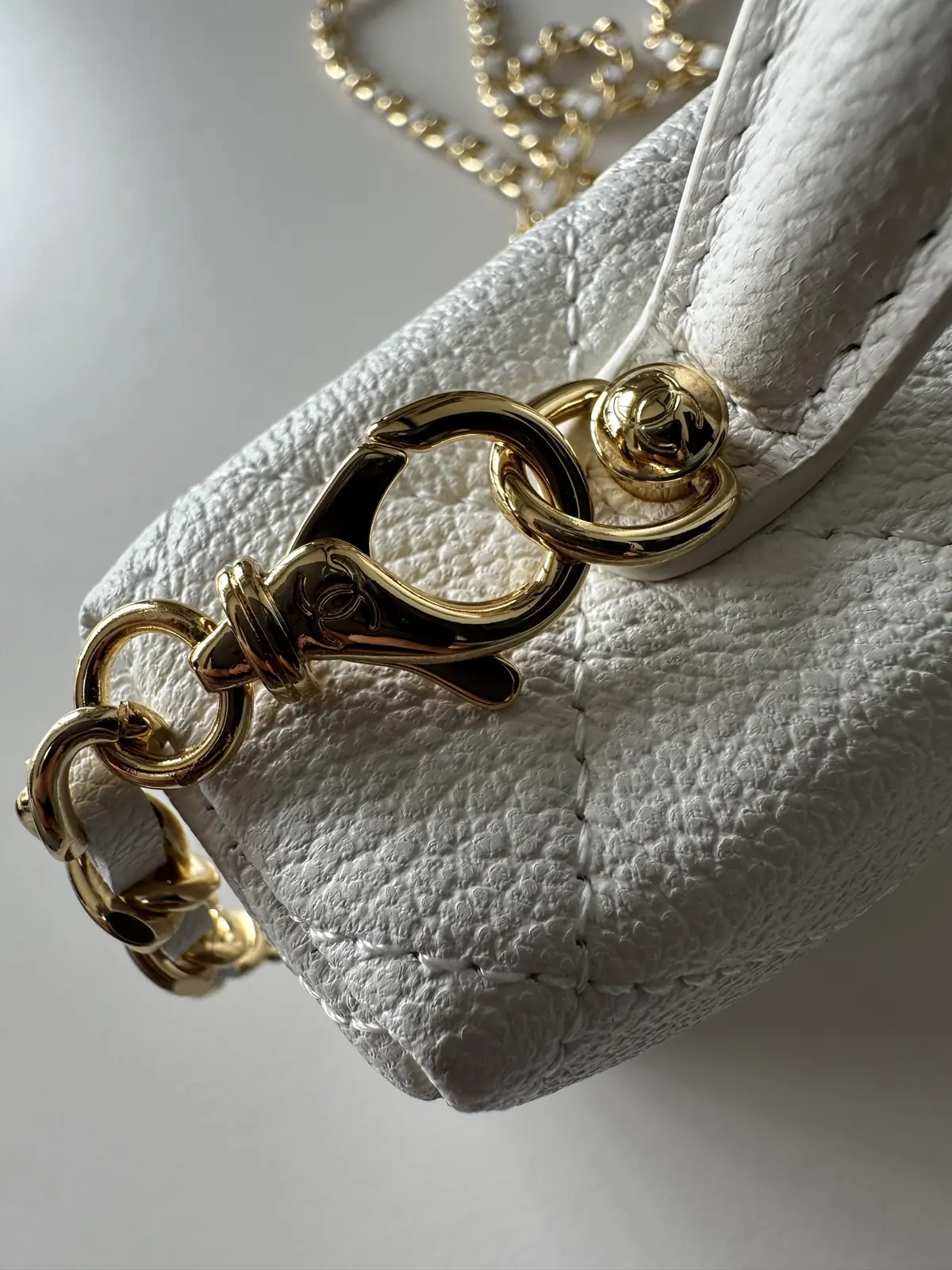 Chanel Style Gold Leather Bags Lookbook Reference image 4