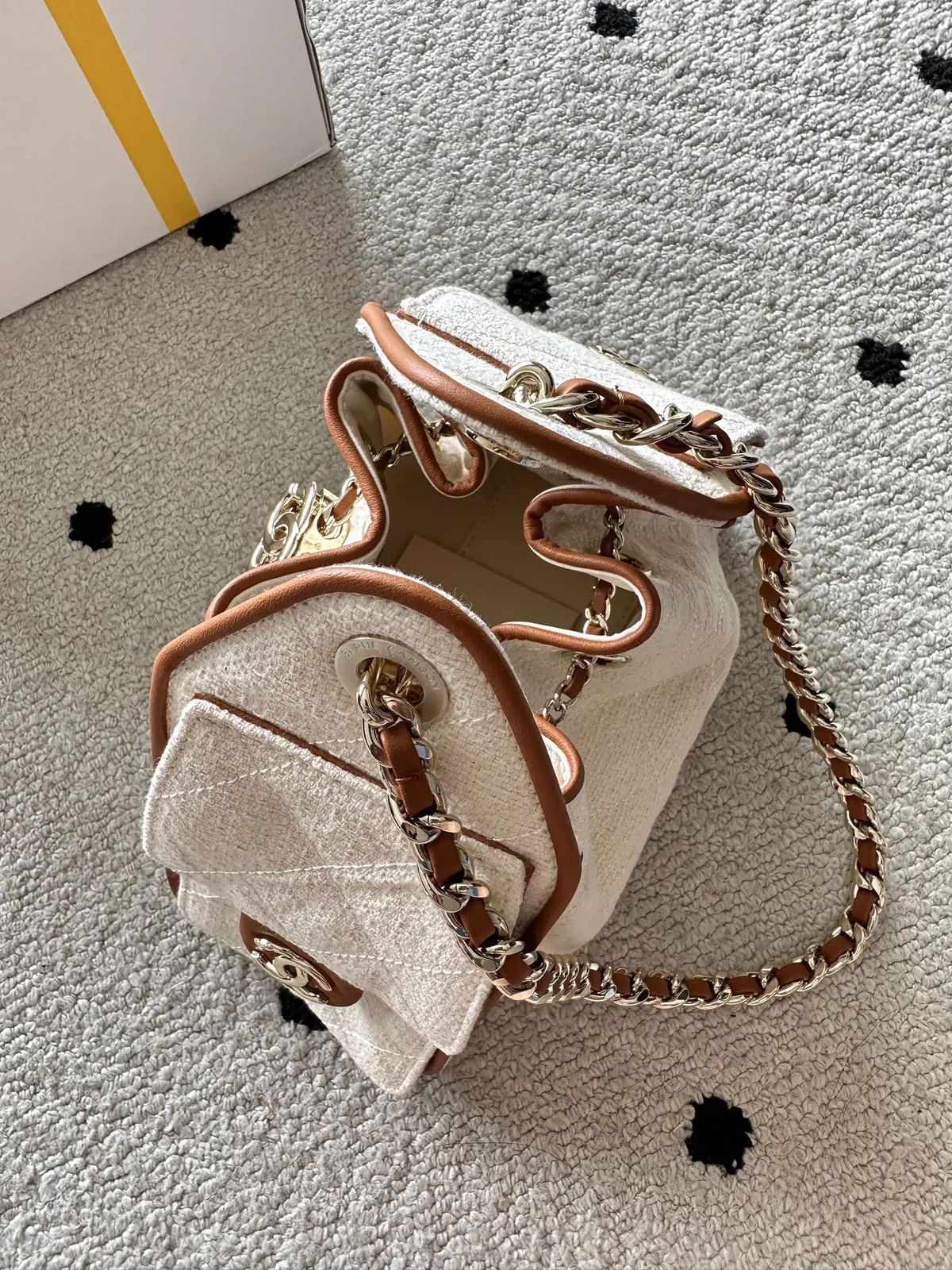 Chanel Style Gold Leather Bags Lookbook Reference image 3