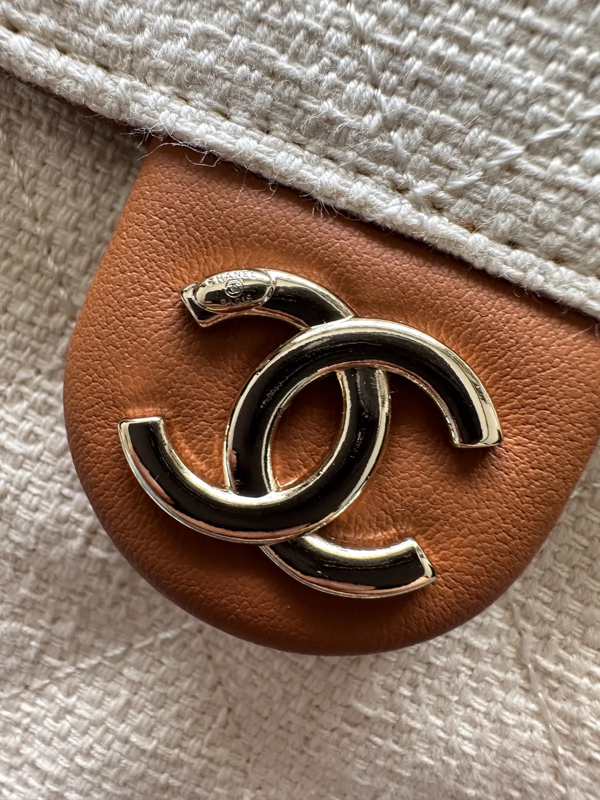 Chanel Style Gold Leather Bags Lookbook Reference image 6